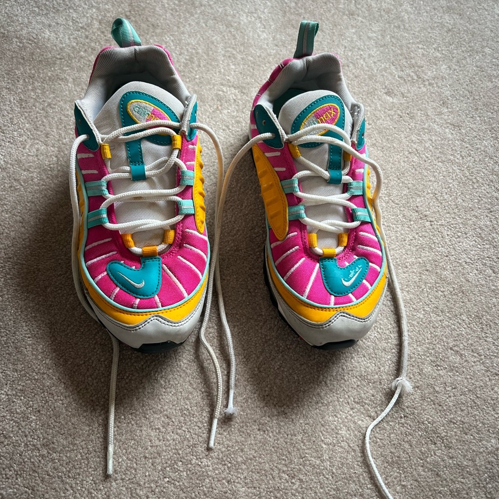 Nike Pink and Yellow Women’s Sneakers - Picture 3 of 9